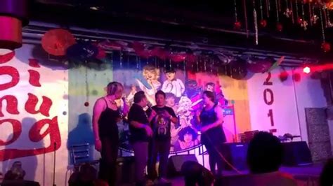Stand Up Comedy Bar in Cebu .